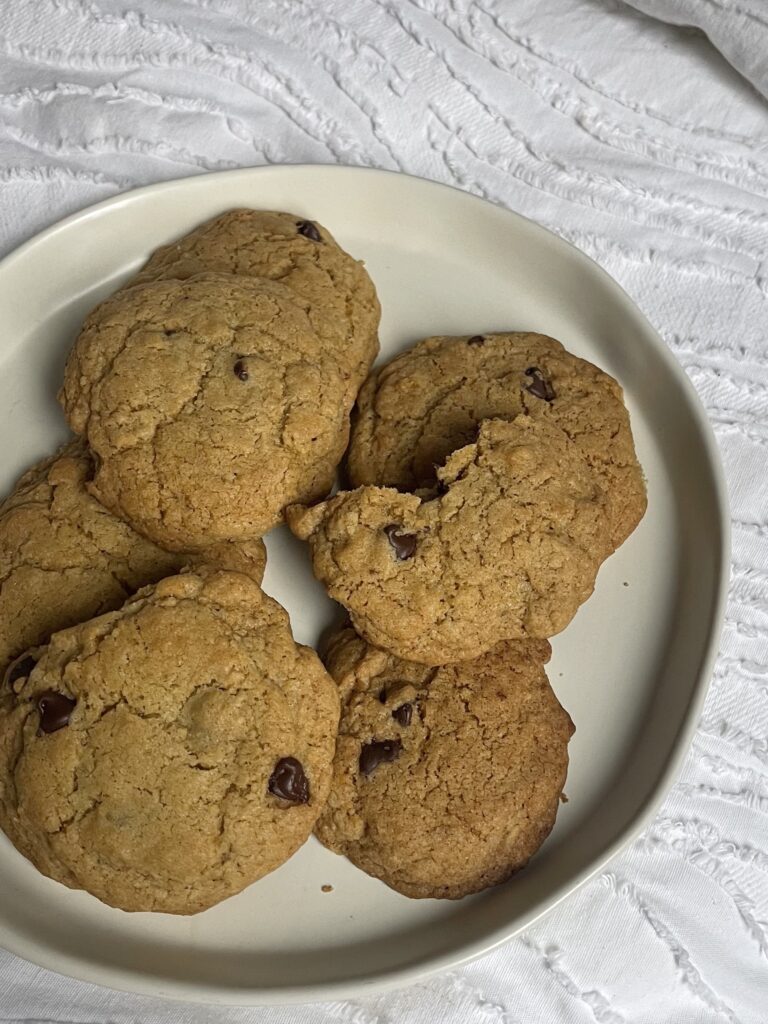 Delicious Classic Chocolate Chip Cookies
